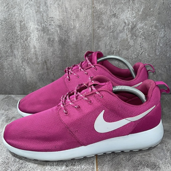 Nike Women’s Roshe Run Running Shoes Size 9.5 - Picture 3 of 8